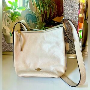 Coach White Leather Shoulder Bag